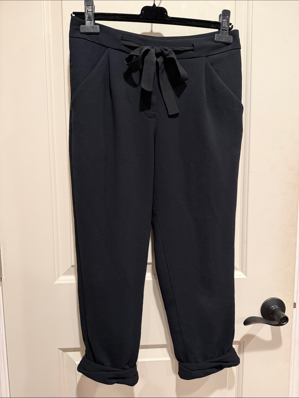Aritzia Wilfred Women's Black Tie-Waist Cropped Pants